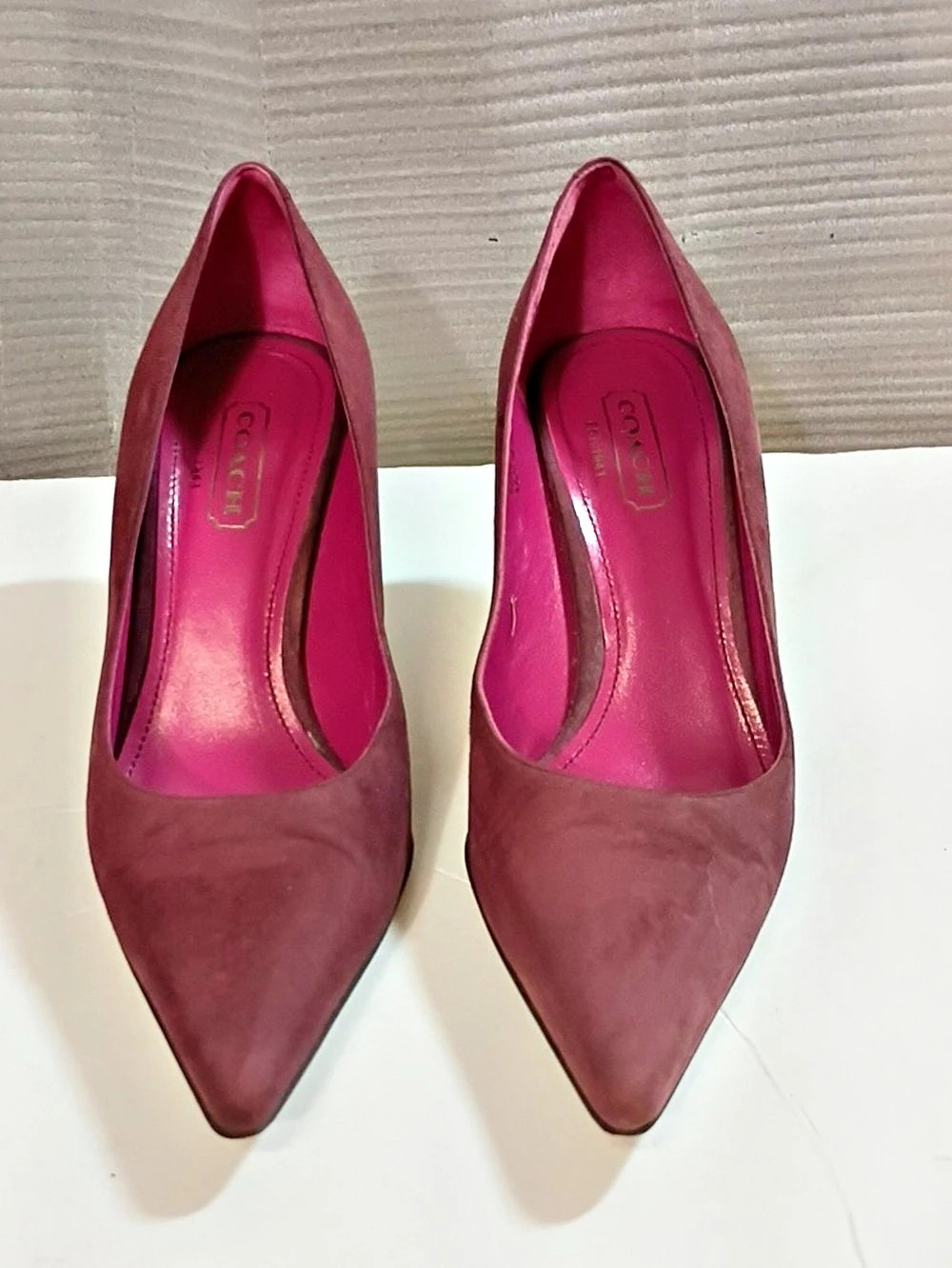 Coach Suede Pointed Toe Heels in Burgundy US 8.5 B